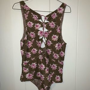 SOLD- Acacia Capsul Aloha Mauka Size L